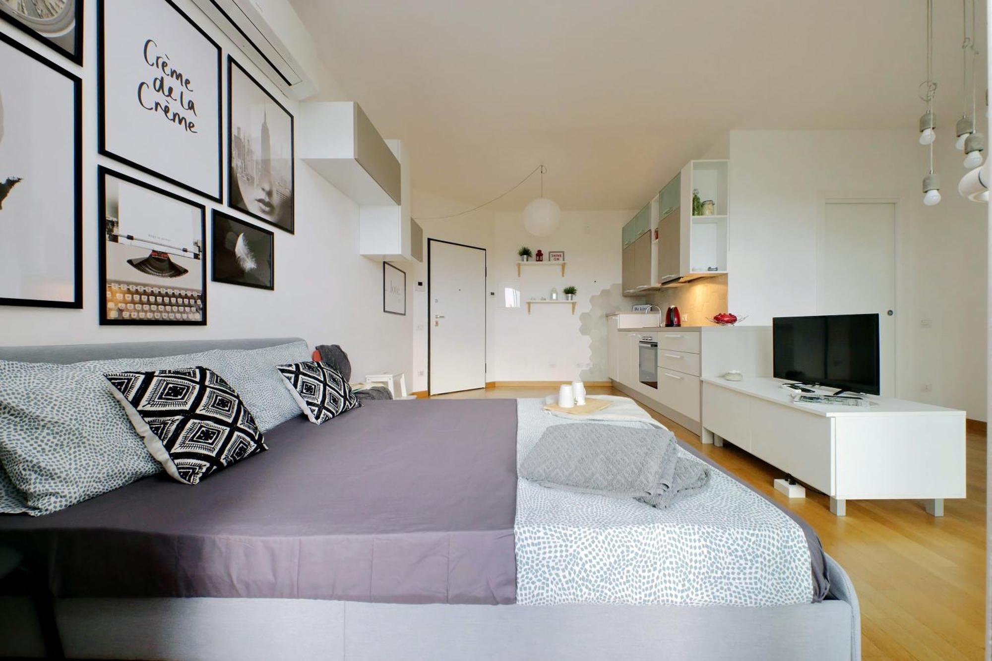 Annasole's Flat